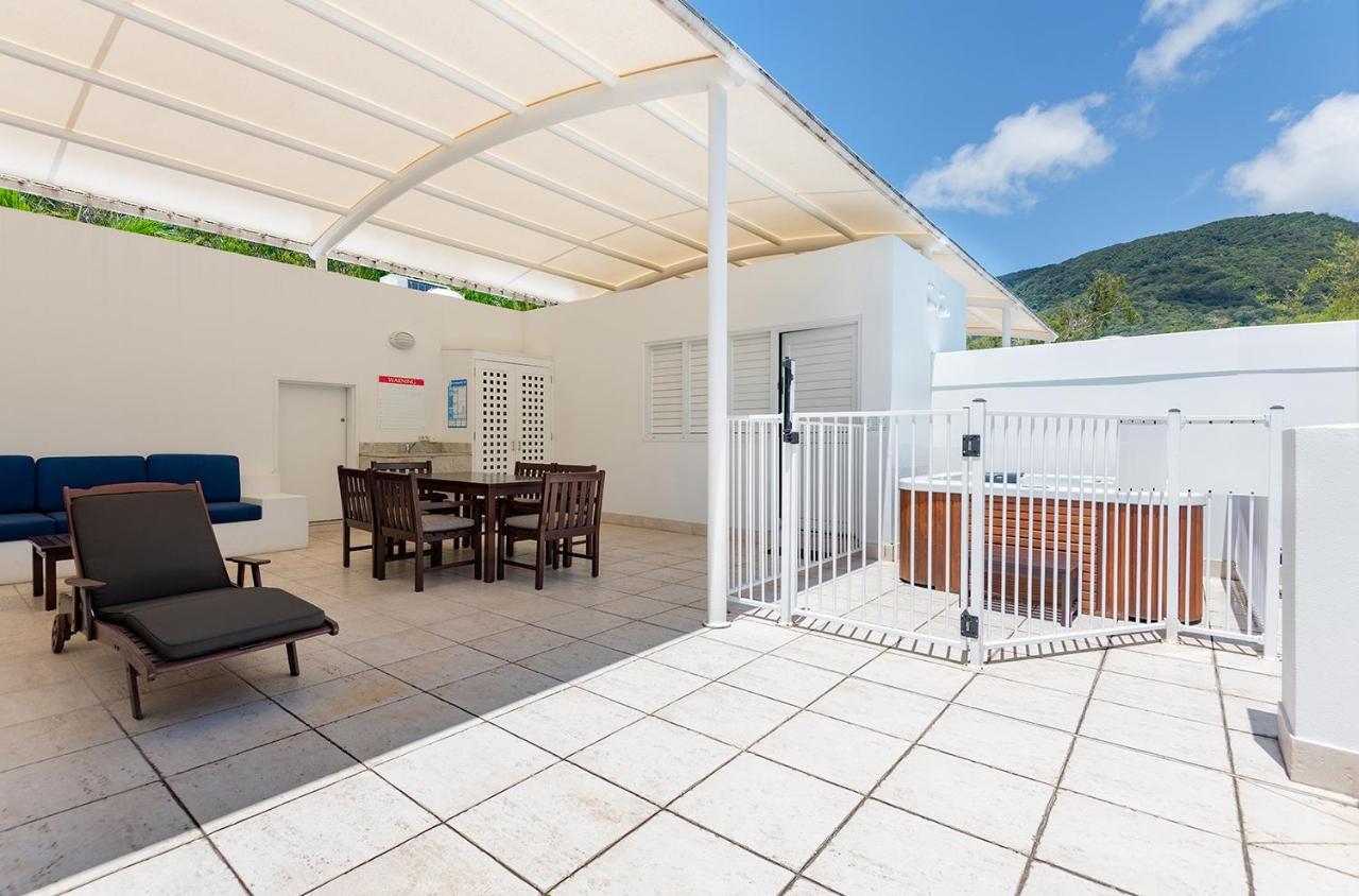 The Beach Club Premium Private Apartments Палм Коув Екстериор снимка