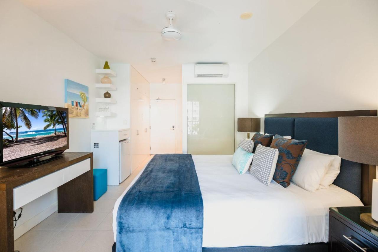 The Beach Club Premium Private Apartments Палм Коув Екстериор снимка